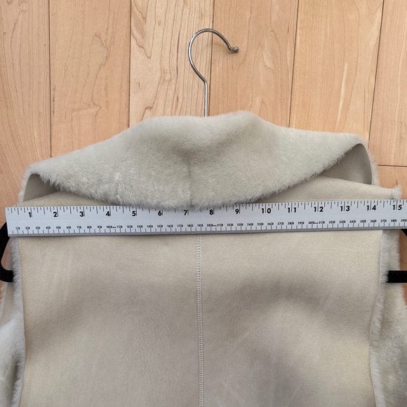 Lafayette 148 New York Spanish shearling 🐏vest - Picture 6 of 6